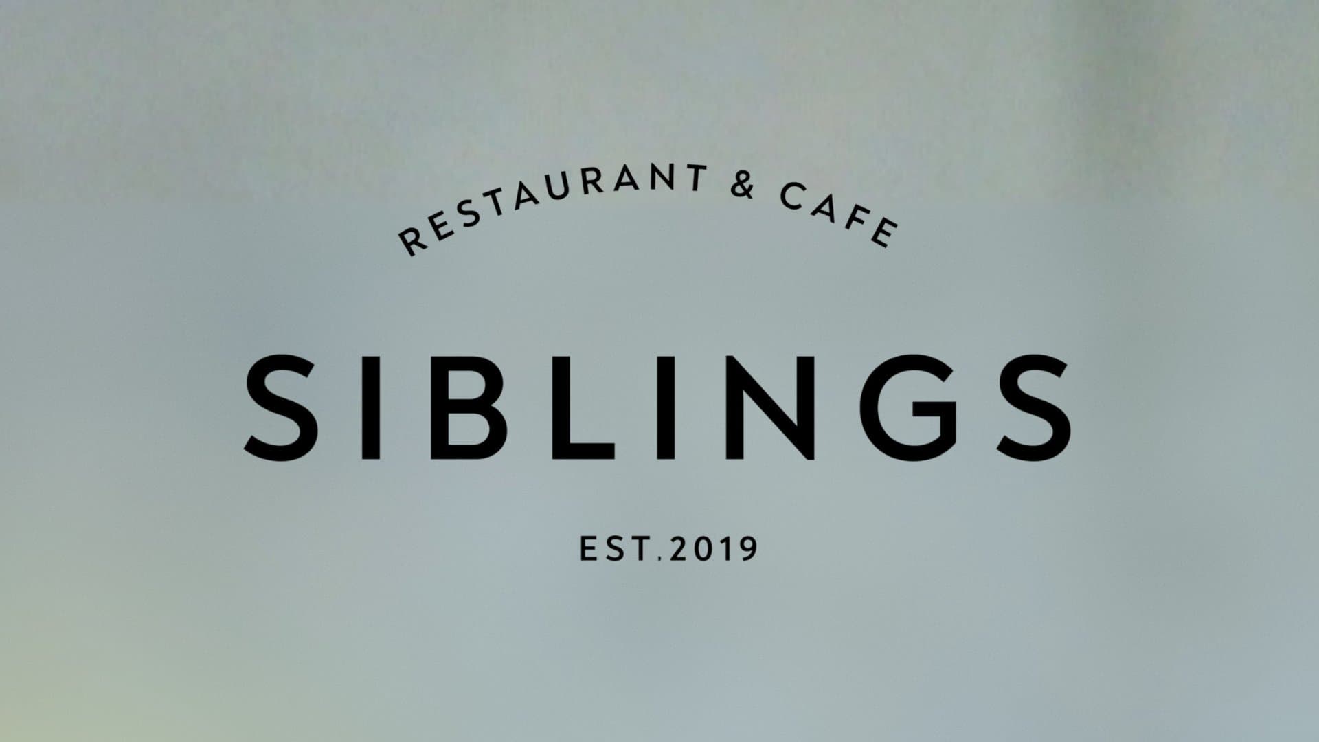 Siblings Restaurant & Café logo